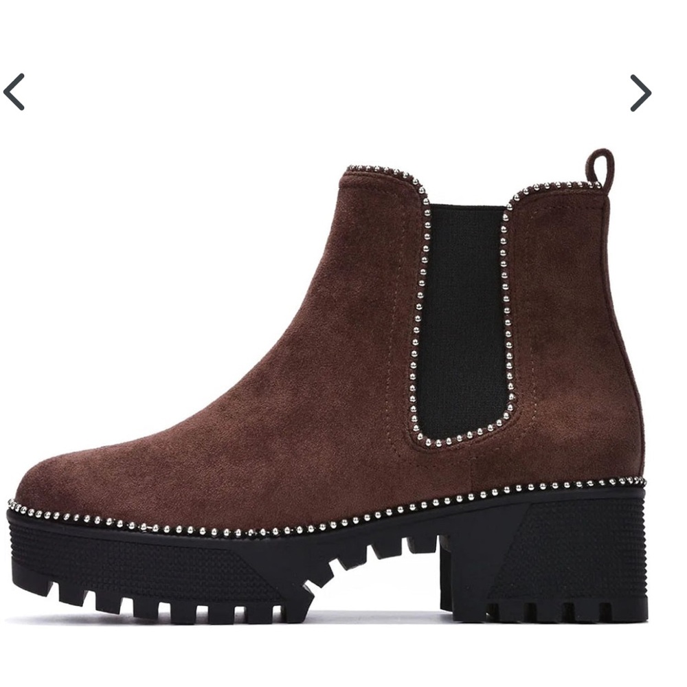 Cape Robbin Women's Taupe Ankle Booties